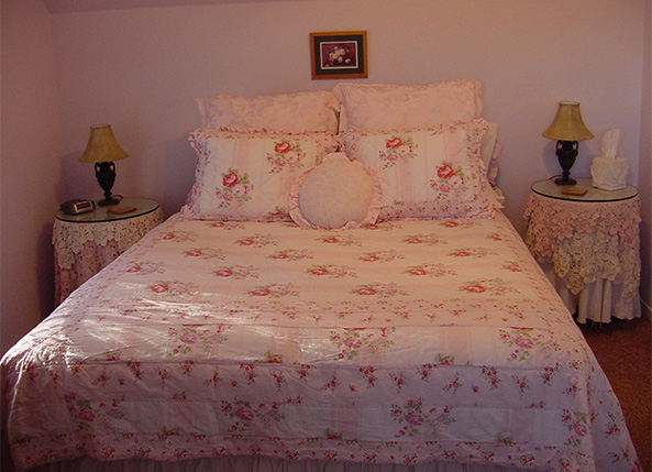 Bedroom | Yosemite,CA | Apple Blossom